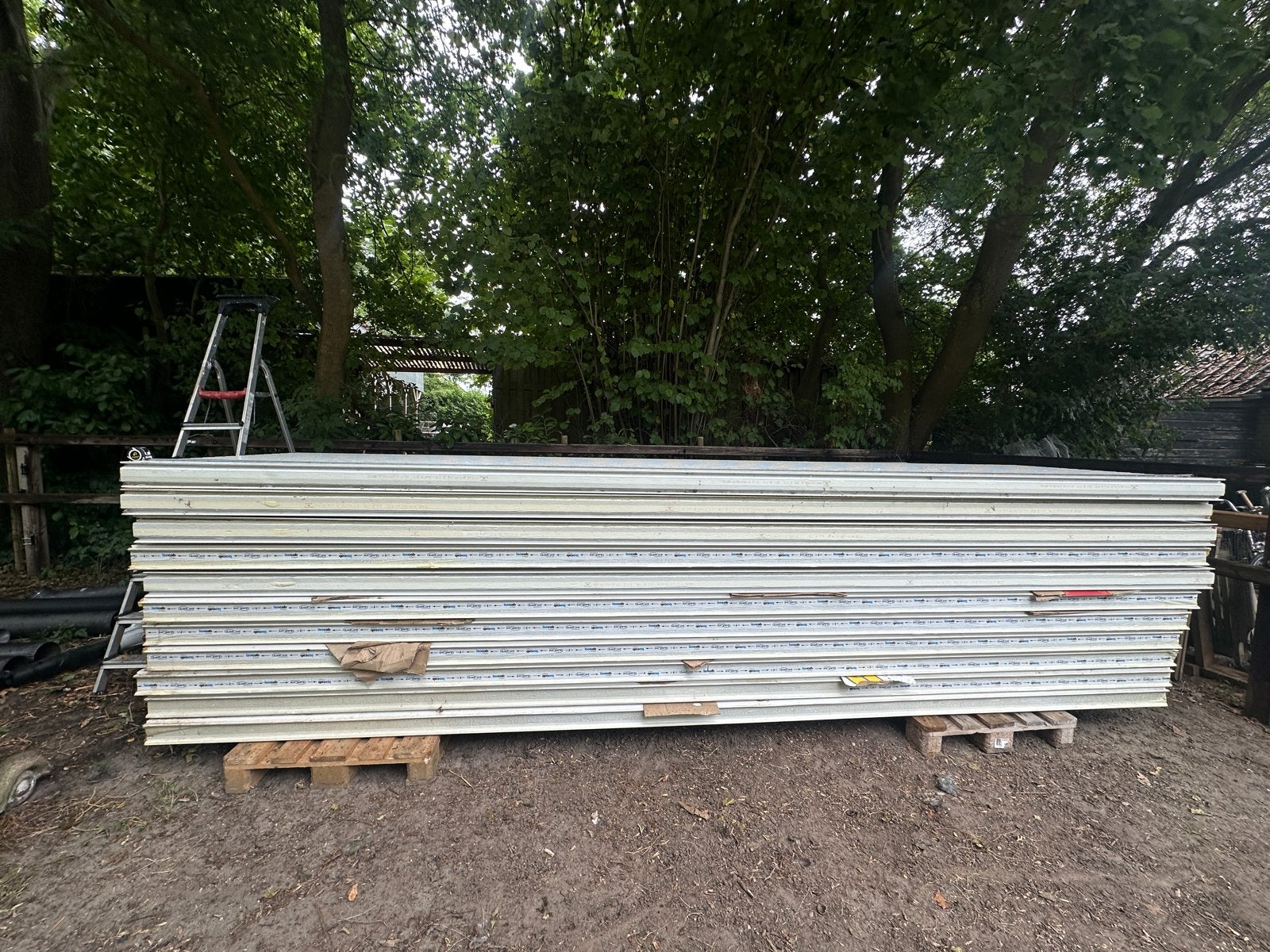 Isolatiepanelen / Sandwichpanelen 21 stuks 117m2, Doe-het-zelf en Verbouw, Platen en Panelen, Ophalen, Zo goed als nieuw, Overige materialen