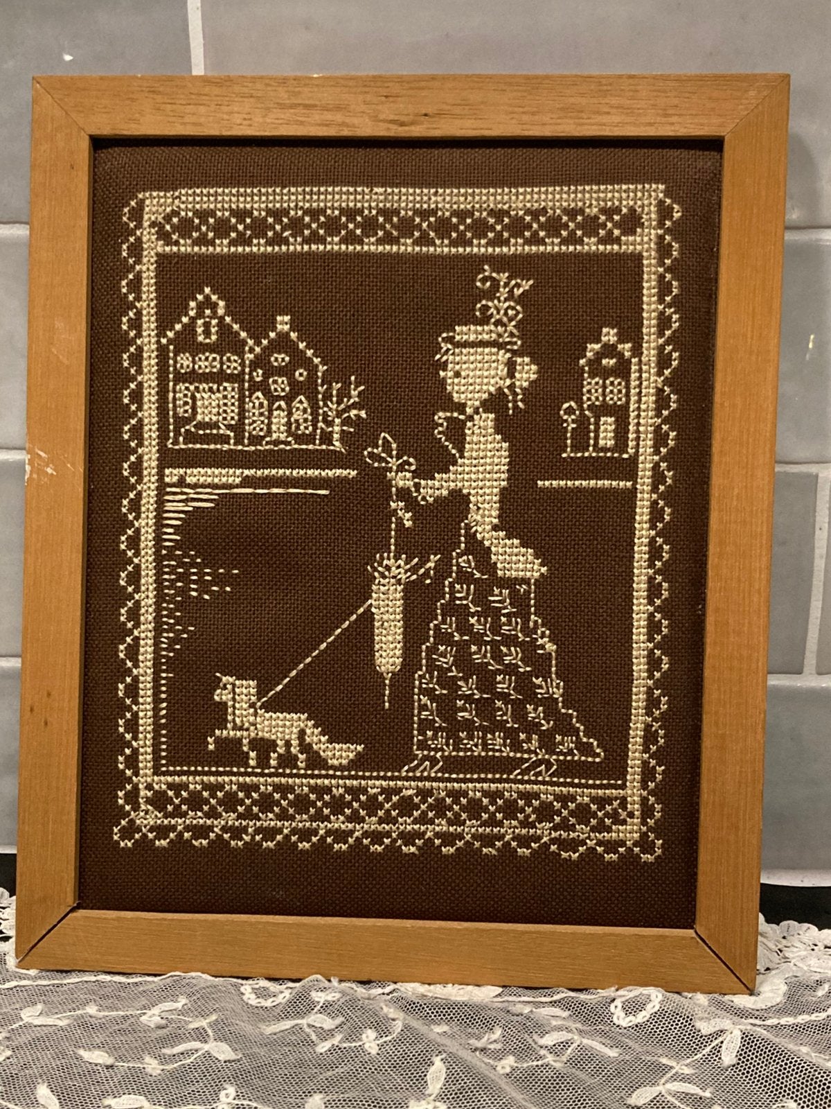 Vintage geborduurd schilderijtje (261124), Ophalen of Verzenden
