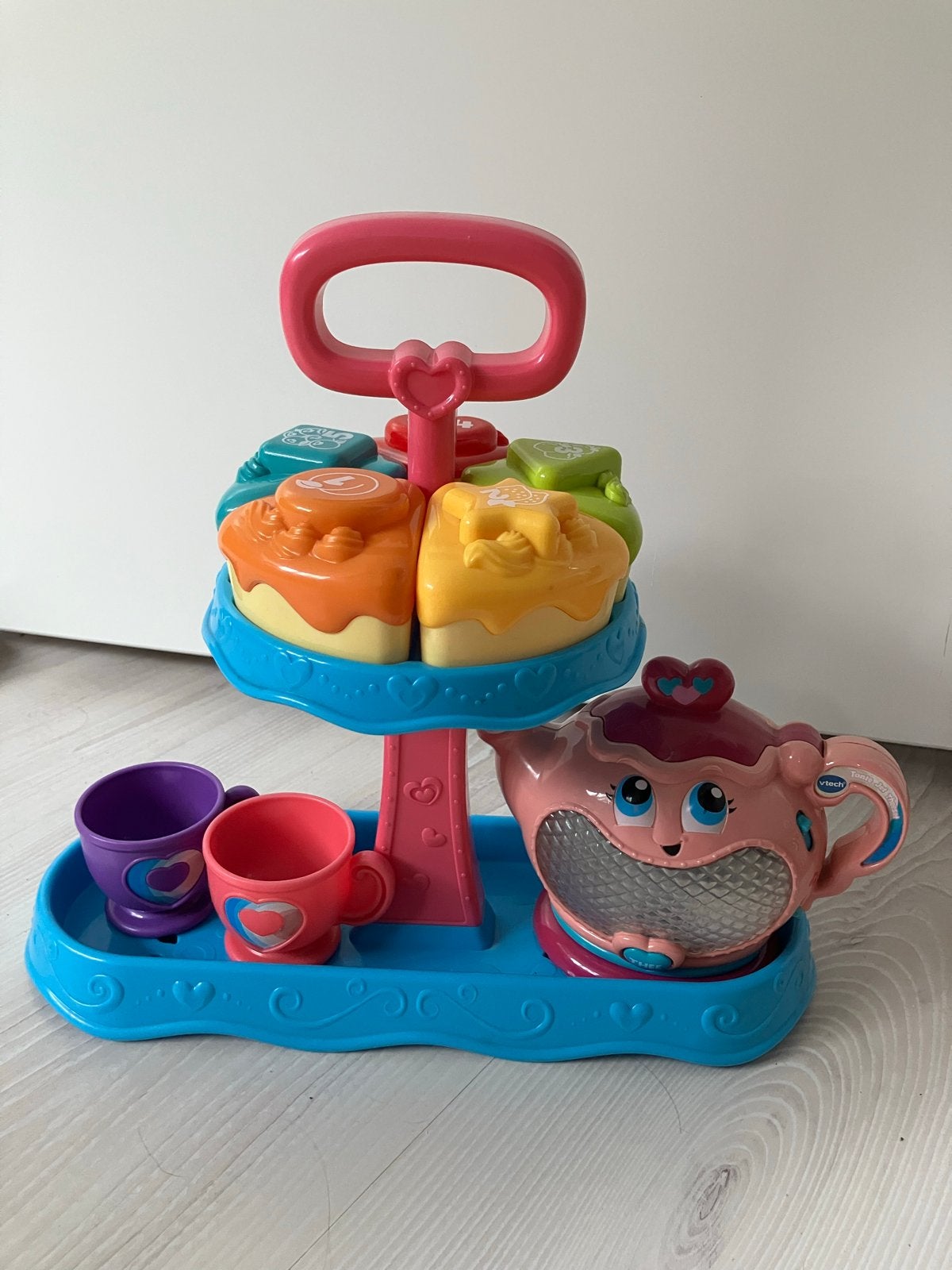 V-tech Theepot met cupcakes, Ophalen of Verzenden, Zo goed als nieuw, Jongen of Meisje