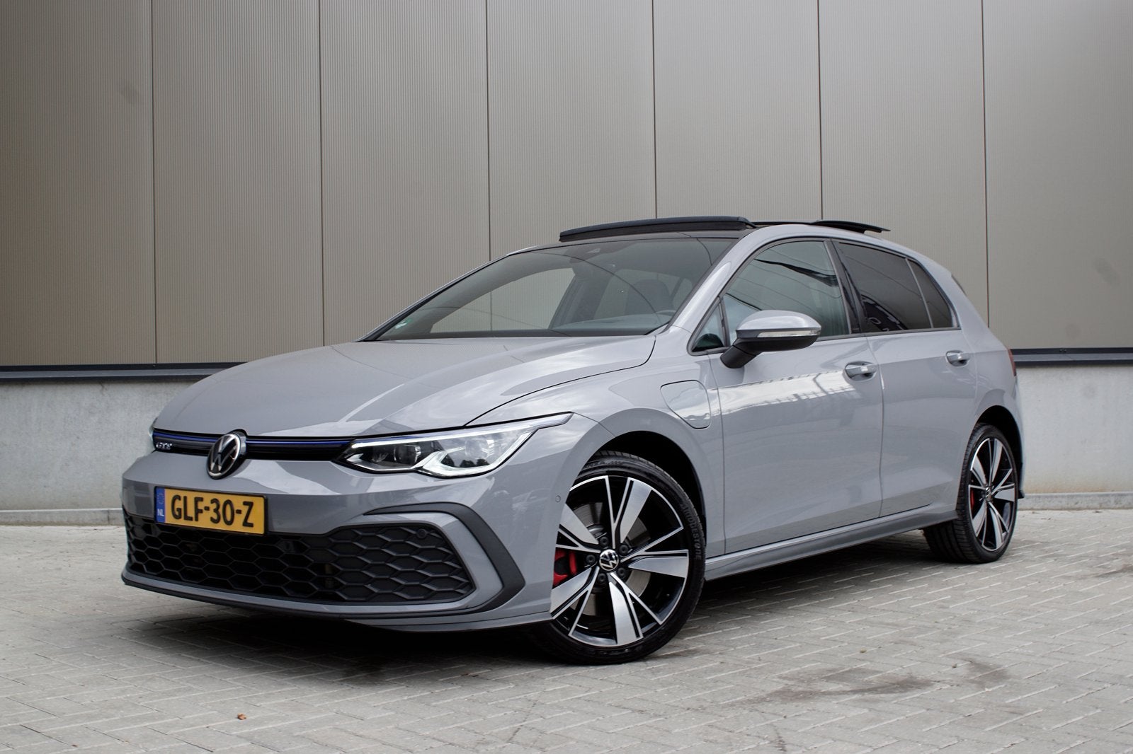 Volkswagen Golf 1.4 GTE Ehybrid 245pk |Pano|Hud|Acc|Keyless|, Auto's, Stof, Zwart, 4 cilinders, 1524 kg
