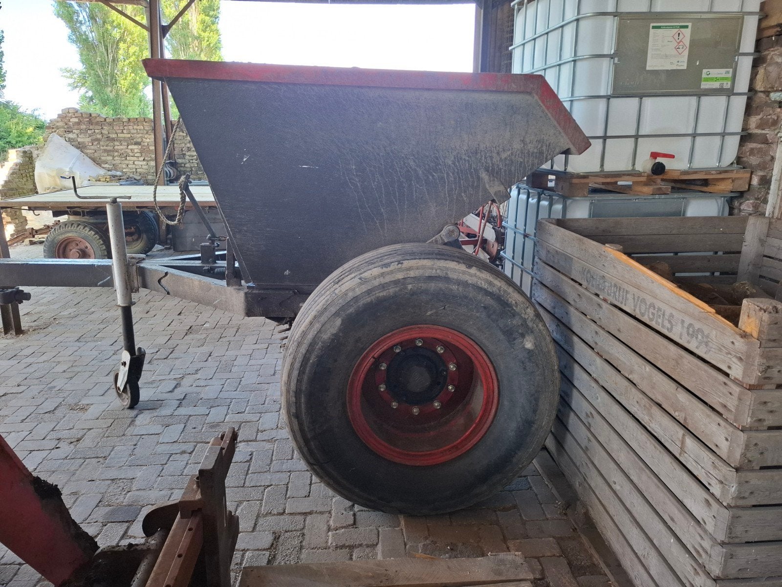 Robuuste getrokken klapdumper, Zakelijke goederen, Agrarisch | Werktuigen, Ophalen, Zaaien, Planten of Poten