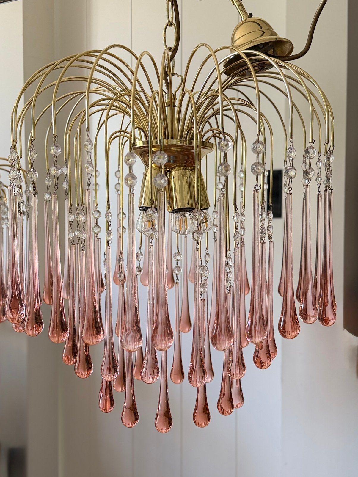 Murano hanglamp watervalkroonluchter roze druppels, Huis en Inrichting, Ophalen, Glas, Design, Italiaans, Venini, Murano, Hollywood Regency