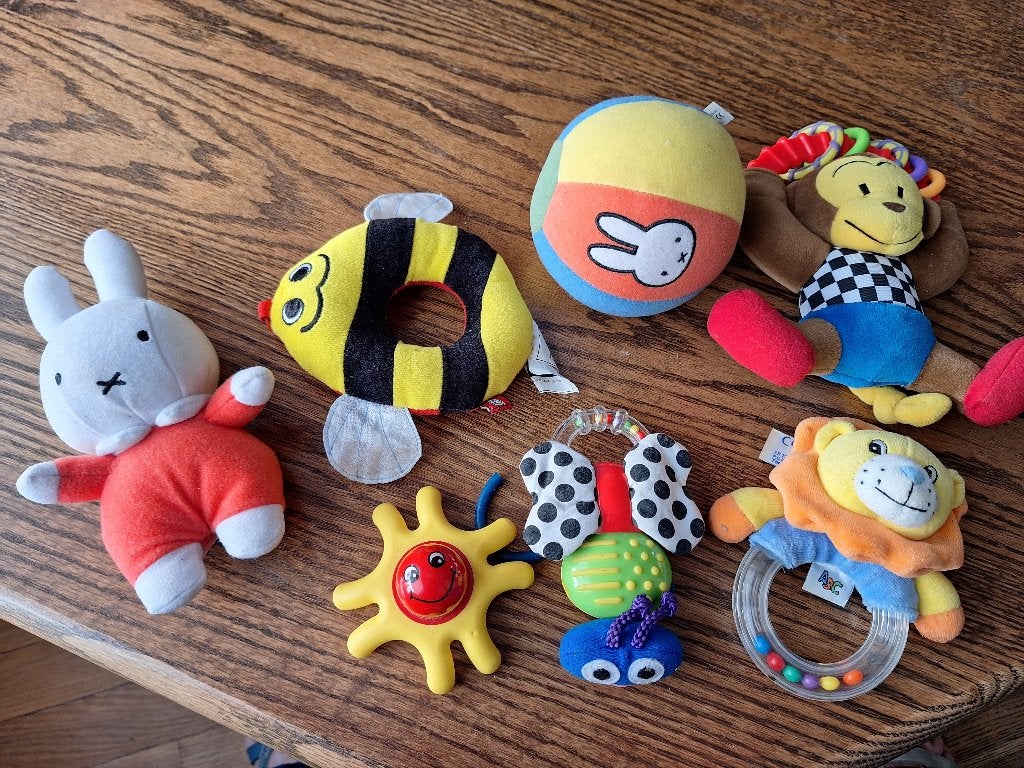 pakket knuffels babyspeelgoed pluche, Kinderen en Baby's, Ophalen of Verzenden, Zo goed als nieuw, Overige typen