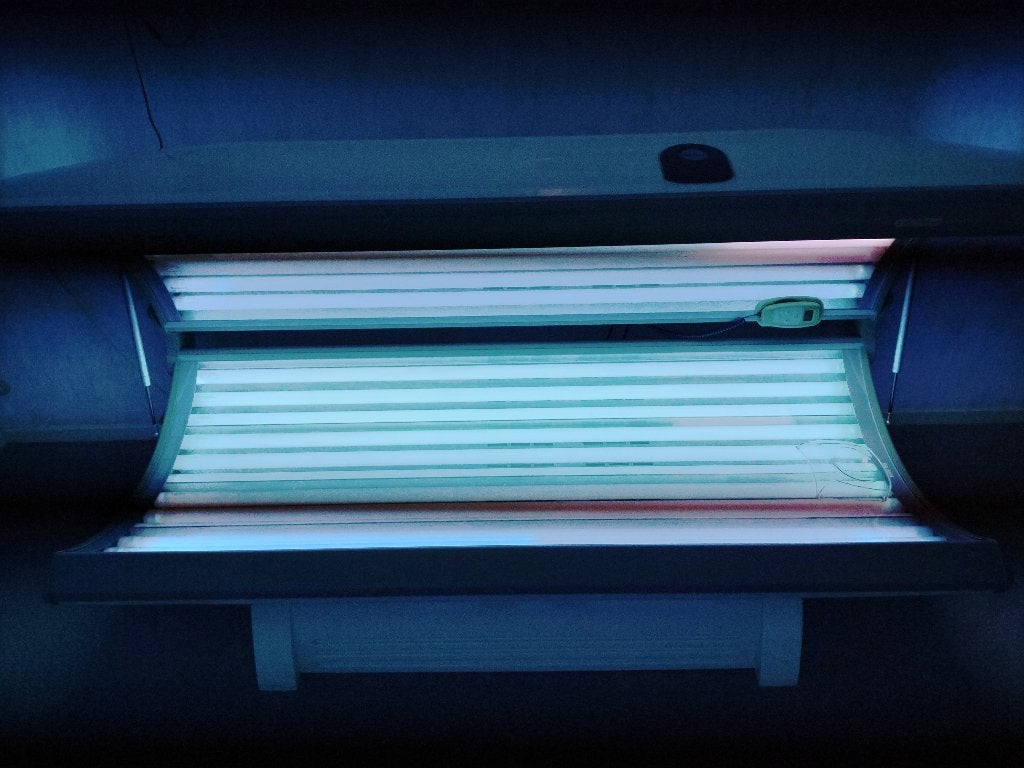 Alisun Ambiance zonnebank, Witgoed en Apparatuur, Zonnebanken en Gezichtsbruiners, Ophalen, Gebruikt, Zonnebank dubbelzijdig, 15 lampen of meer