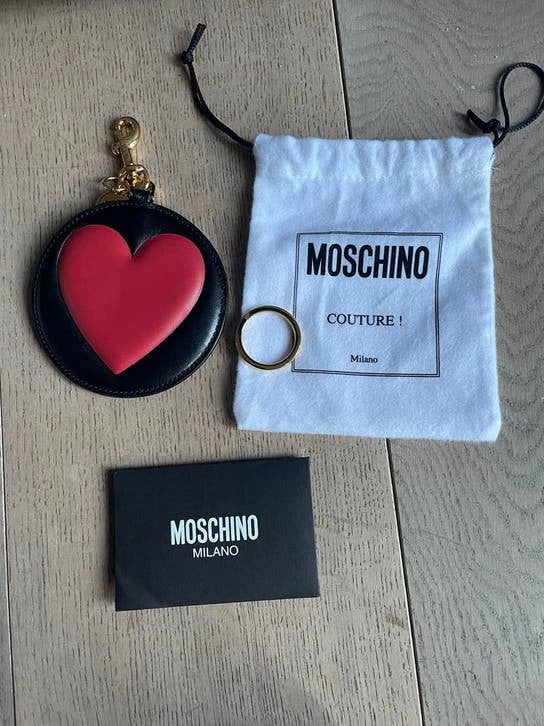 Moschino leren hartvormige tashanger, Ophalen of Verzenden, Nieuw, Zwart, Overige typen