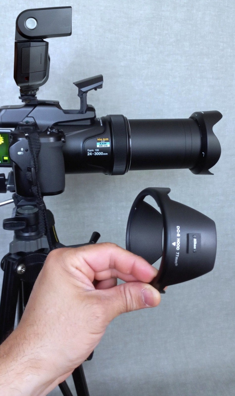 Nikon Coolpix P1000 – Compleet pakket met extra accessoires, Audio, Tv en Foto, Fotocamera's Digitaal, Ophalen, Kantelbaar/draaibaar scherm