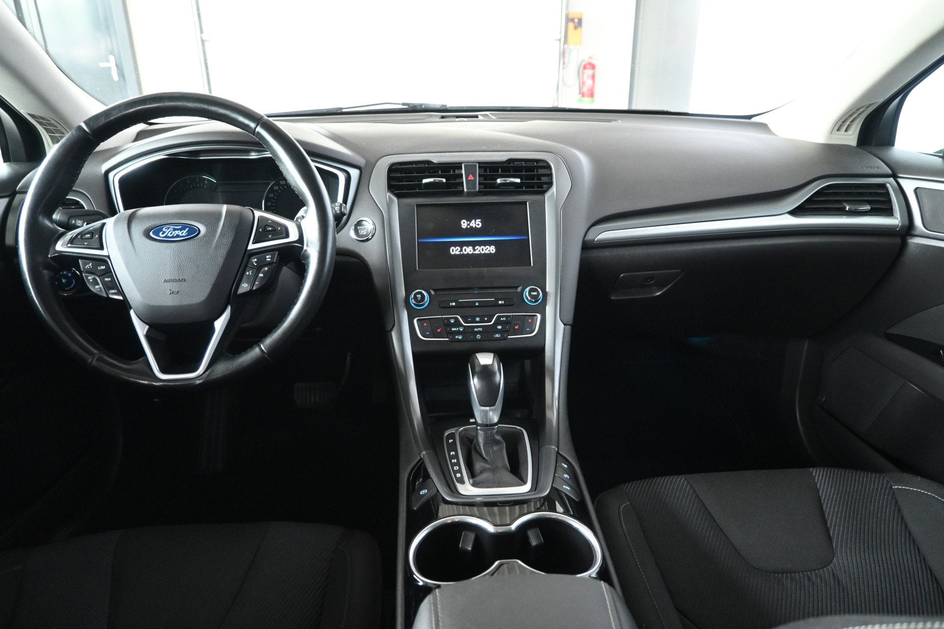 Ford Mondeo 1.5 Titanium Automaat Clima Navigatie Cruise Con, Auto's, 4 cilinders, 160 pk, Bedrijf, 1405 kg