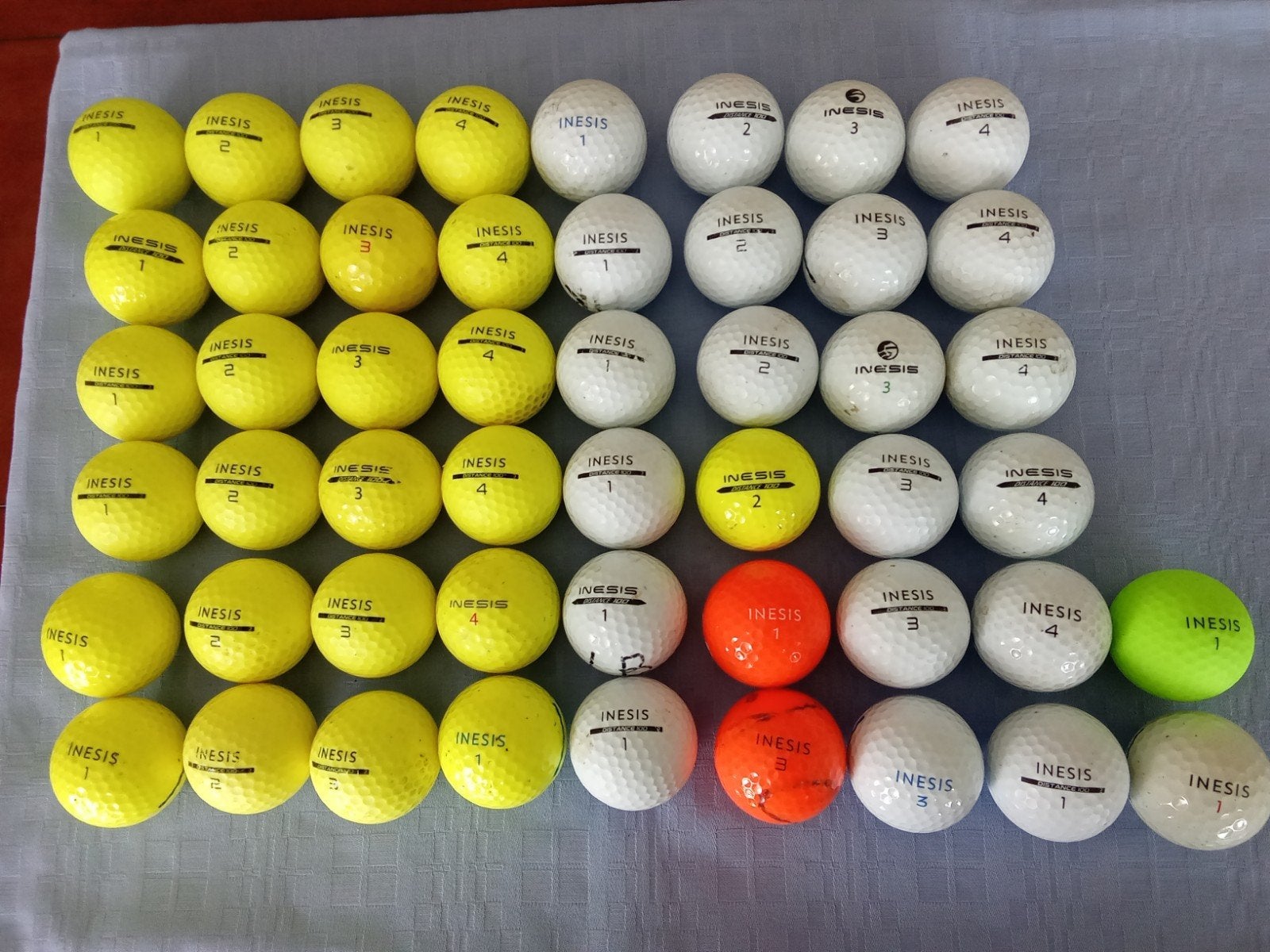 Golfballen Inesis, Sport en Fitness, Golf, Ophalen of Verzenden, Zo goed als nieuw, Bal(len)