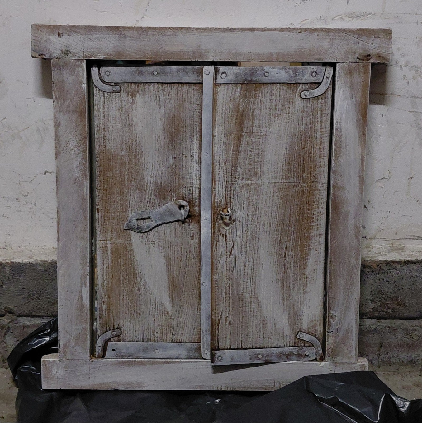Houten Spiegel met Luikjes 50x50 cm - Rustieke Wanddecoratie, Ophalen, Hout, Gebruikt, Meerkleurig