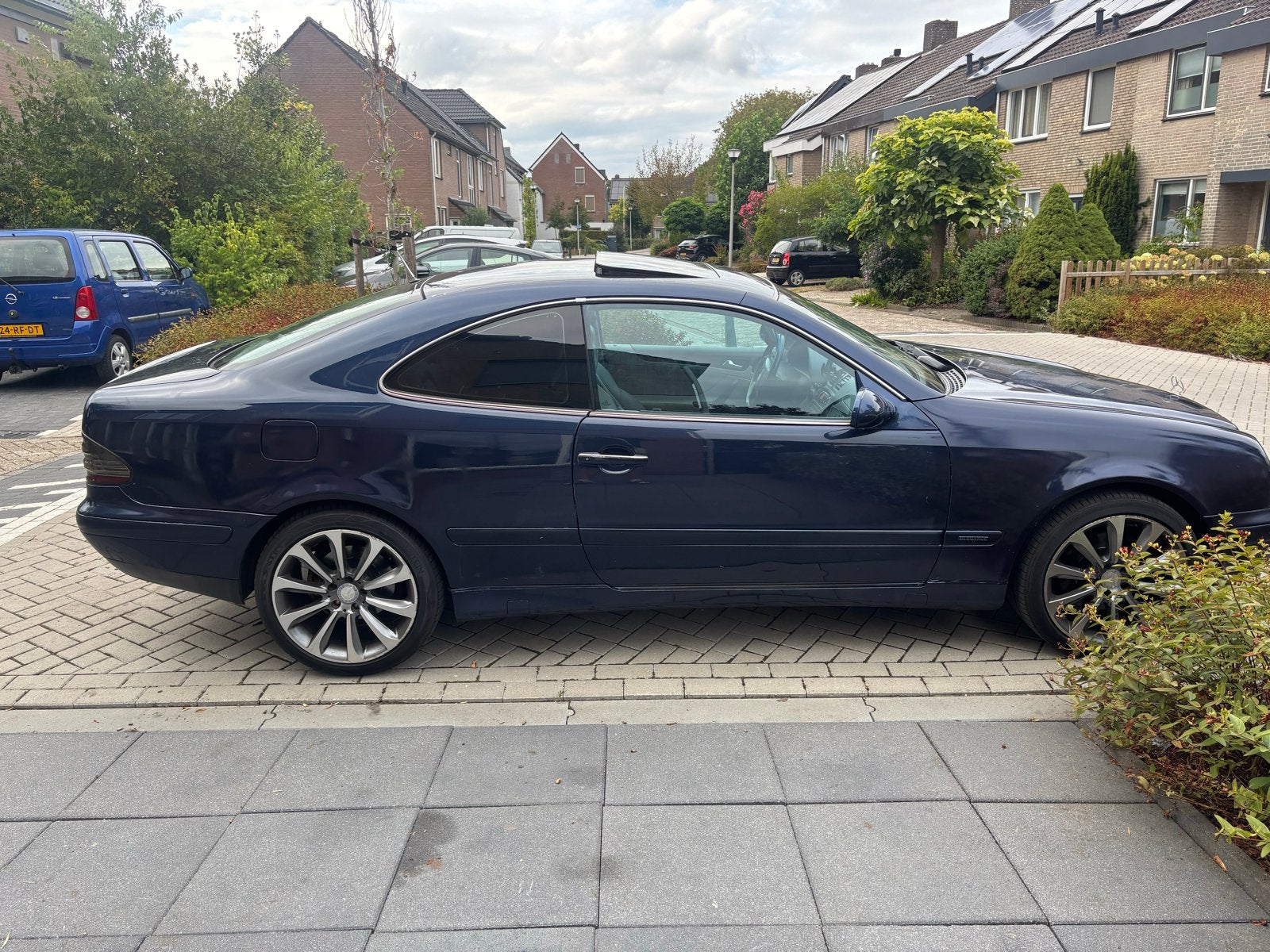Mercedes-Benz CLK 3.2 Clk320 Coupe Sport AUT 1998 Blauw, Auto's, Mercedes-Benz, Automaat, 745 kg, Achterwielaandrijving, Blauw