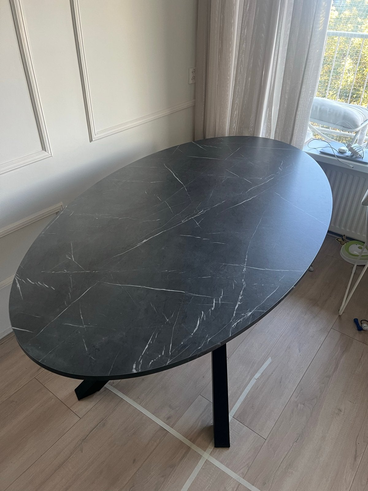 MARIEDAMM eettafel, zwart marmerpatroon, 180x100 cm, Ophalen, Kunststof, 50 tot 100 cm, Zo goed als nieuw