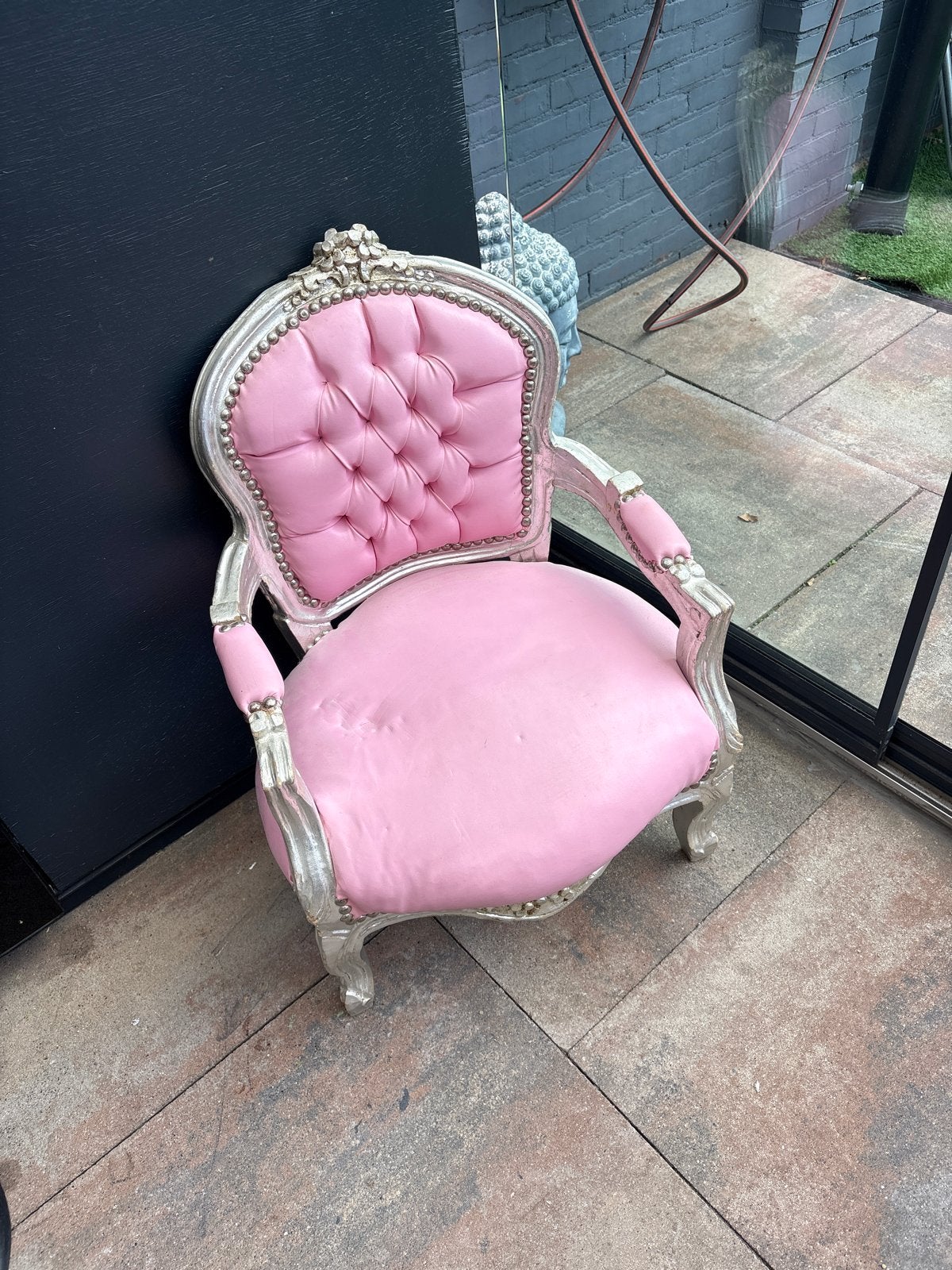 Roze barok kinderstoel met zilverkleurig frame, Ophalen