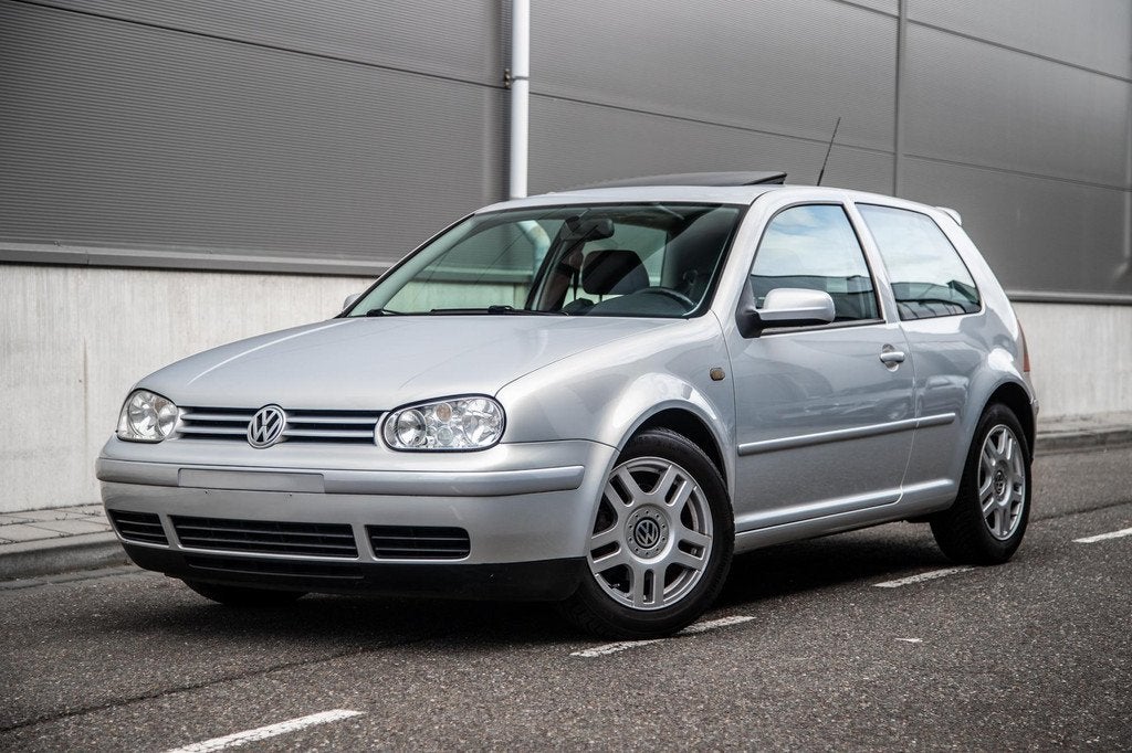 Volkswagen Golf 2.3 V5 Highline | 92.000KM | 1e Lak | Schuif, Auto's, Gebruikt, Zwart, 150 pk, Leder