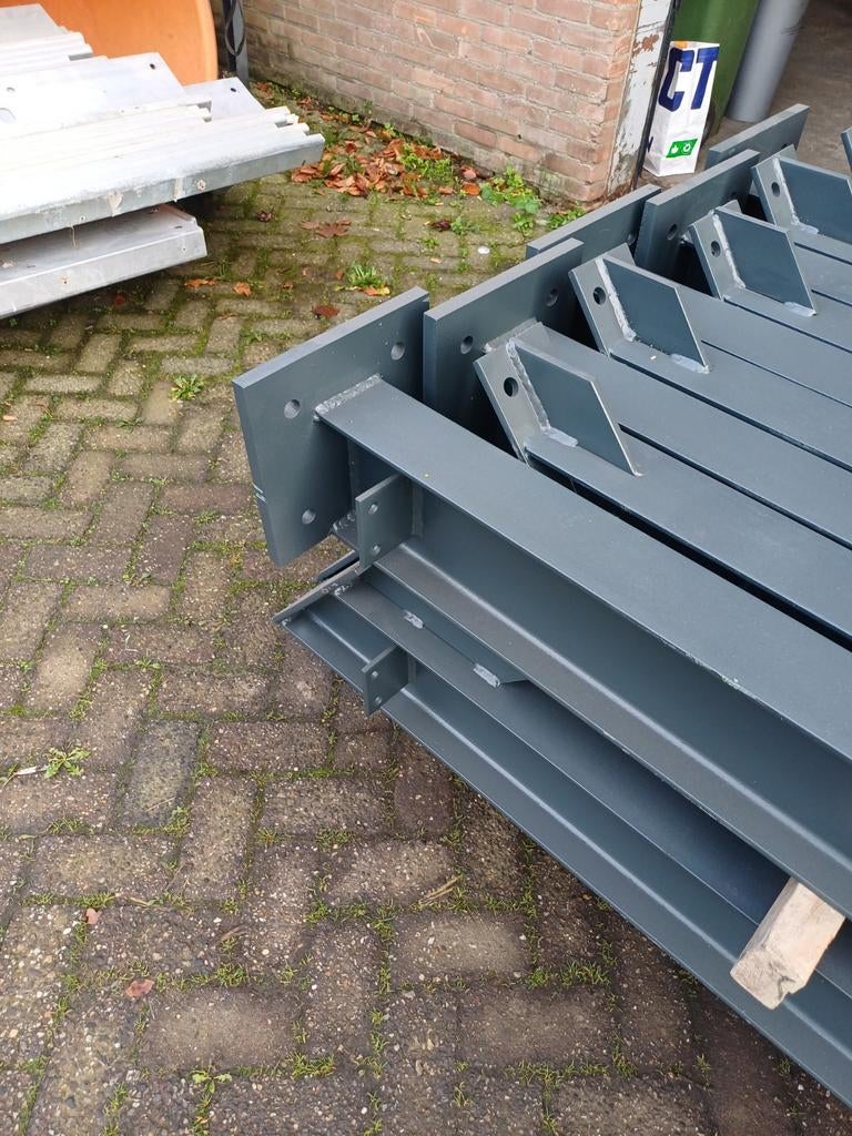 Spanten Loods Staalconstructie 8m breed vergunningsvrij !, Ophalen, Nieuw, IJzer