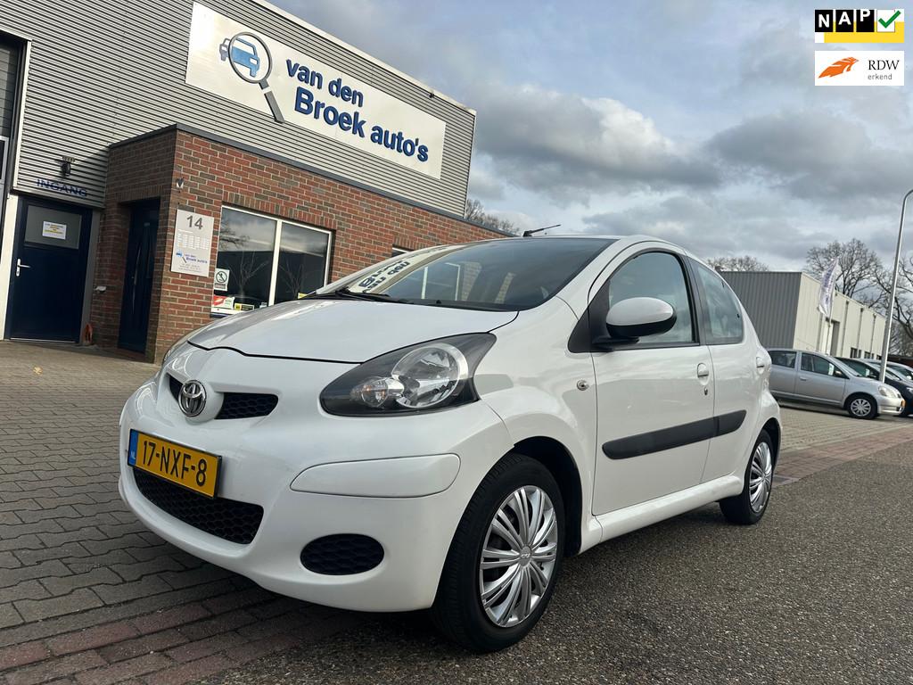 Toyota Aygo 1.0-12V Comfort Navigator, Auto's, Toyota, Bedrijf, Te koop, Aygo, ABS, Airbags, Airconditioning, Bluetooth, Centrale vergrendeling