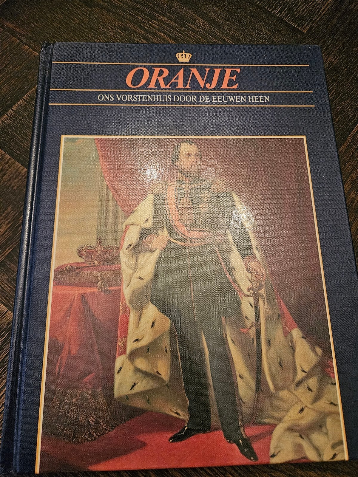 Boek Oranje: Ons Vorstenhuis door de Eeuwen Heen, Ophalen of Verzenden, 20e eeuw of later, Nieuw, Onbekend