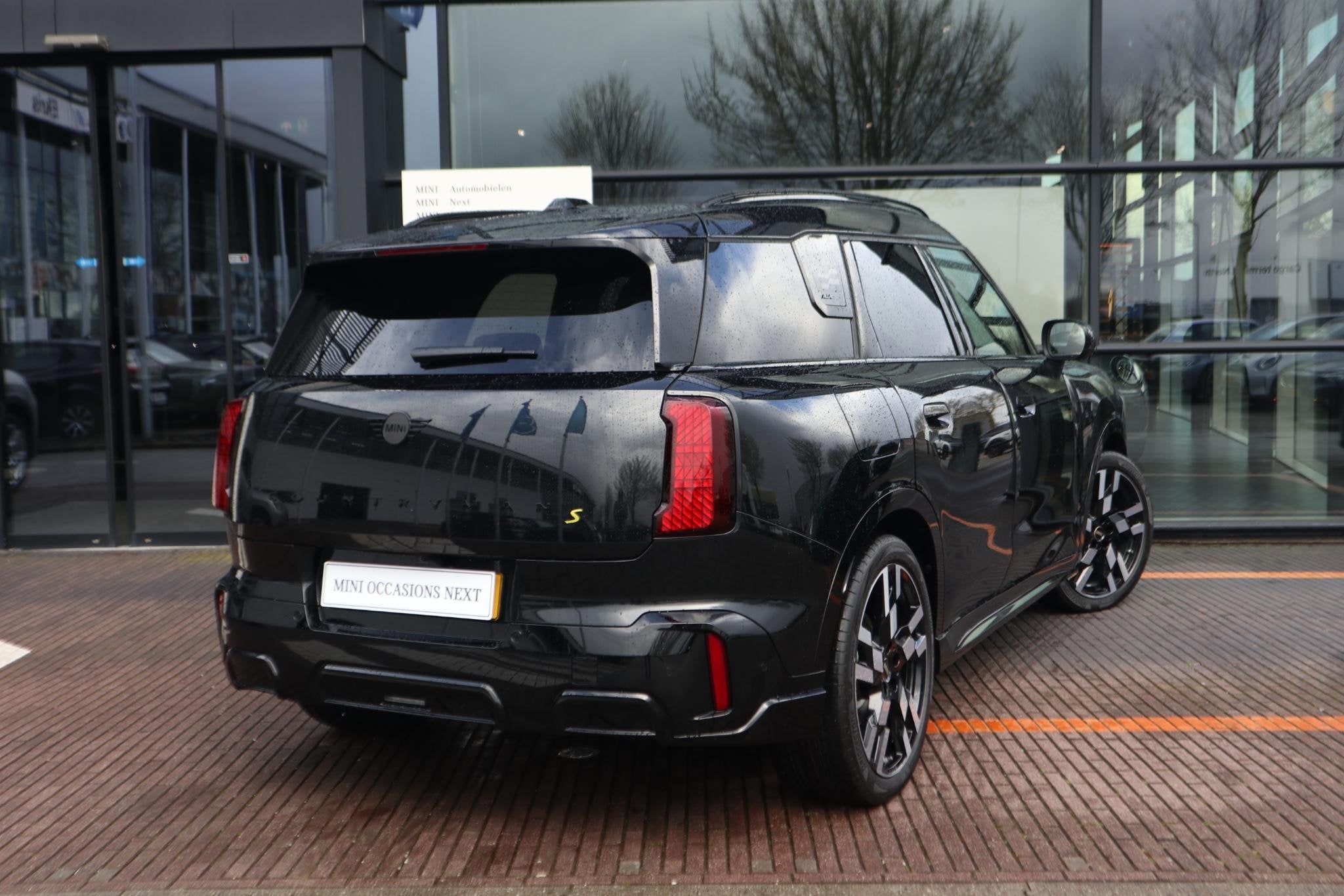 MINI Countryman SE ALL4 | John Cooper Works Trim + XL Pakket, Automaat, 467 km, Zwart, Countryman