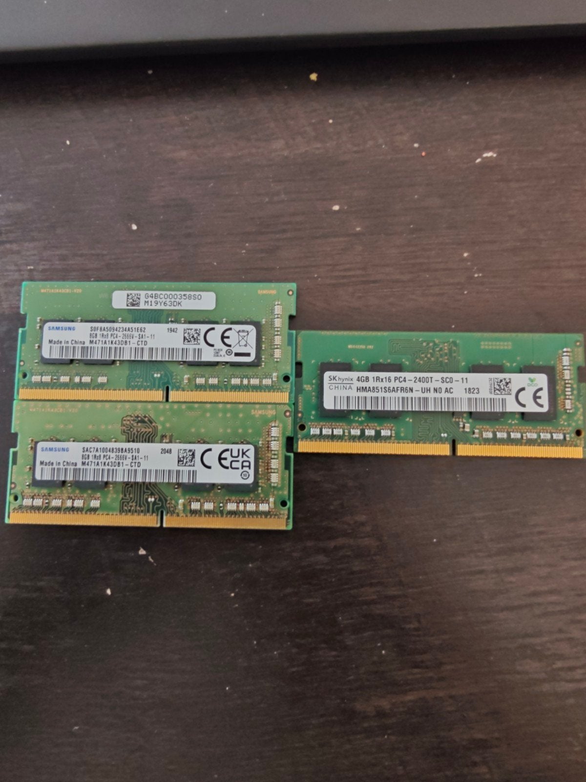 SODIMM DDR4 RAM - Samsung 16GB (2x8GB) 2666MHz & SK Hynix, Computers en Software, Gebruikt, DDR4, Ophalen of Verzenden, Laptop