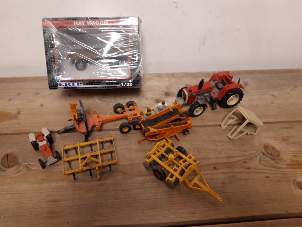 Lotje britains en ertl onderdelen + nieuw, Ophalen of Verzenden, Tractor of Landbouw, Britains