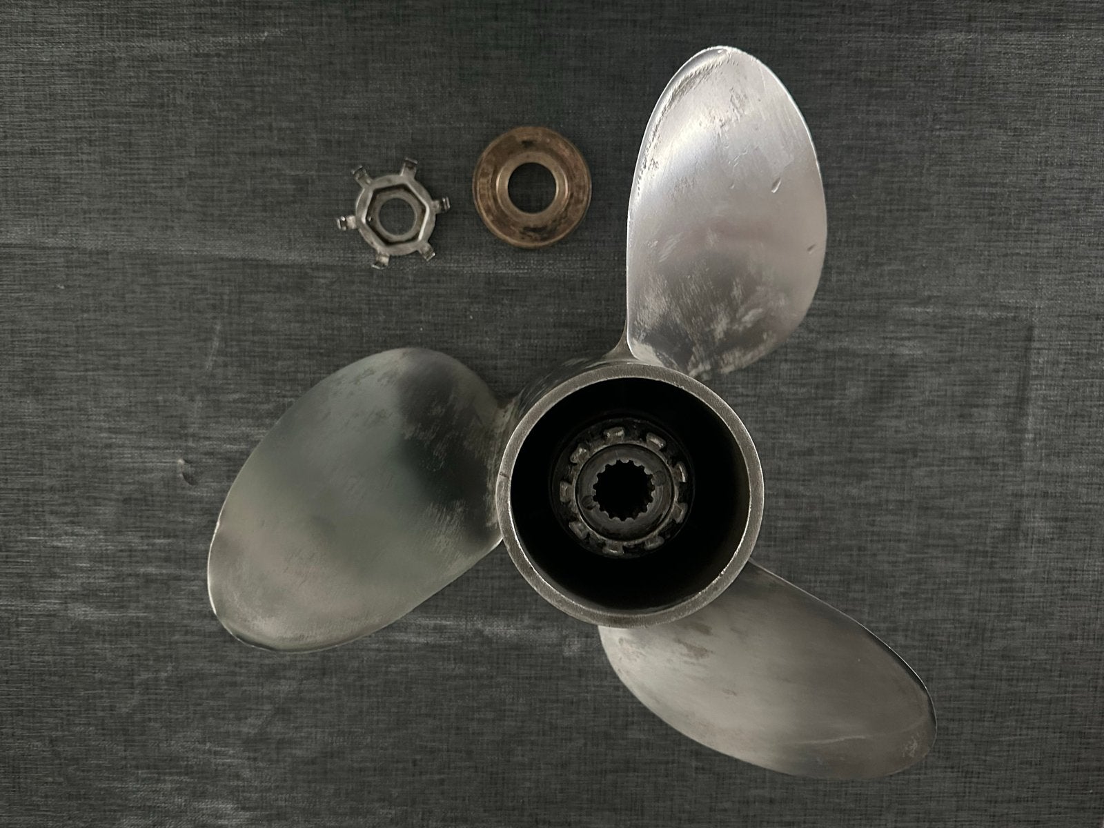 RvS propeller 23 pitch smal shaft mercury, Ophalen of Verzenden, Gebruikt, Motor en Techniek