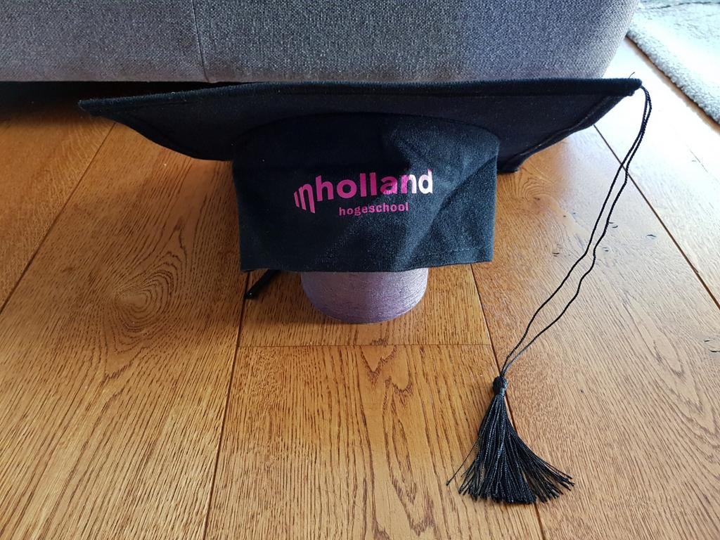 Verkleedkleding - geslaagd hoedje - toneel / musical / feest, Kleding | Dames, Carnavalskleding en Feestkleding, Zo goed als nieuw