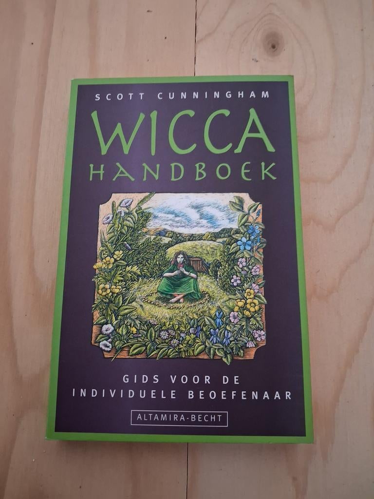 Wicca handboek, Boeken, Achtergrond en Informatie, Cunningham, Ophalen of Verzenden, Zo goed als nieuw