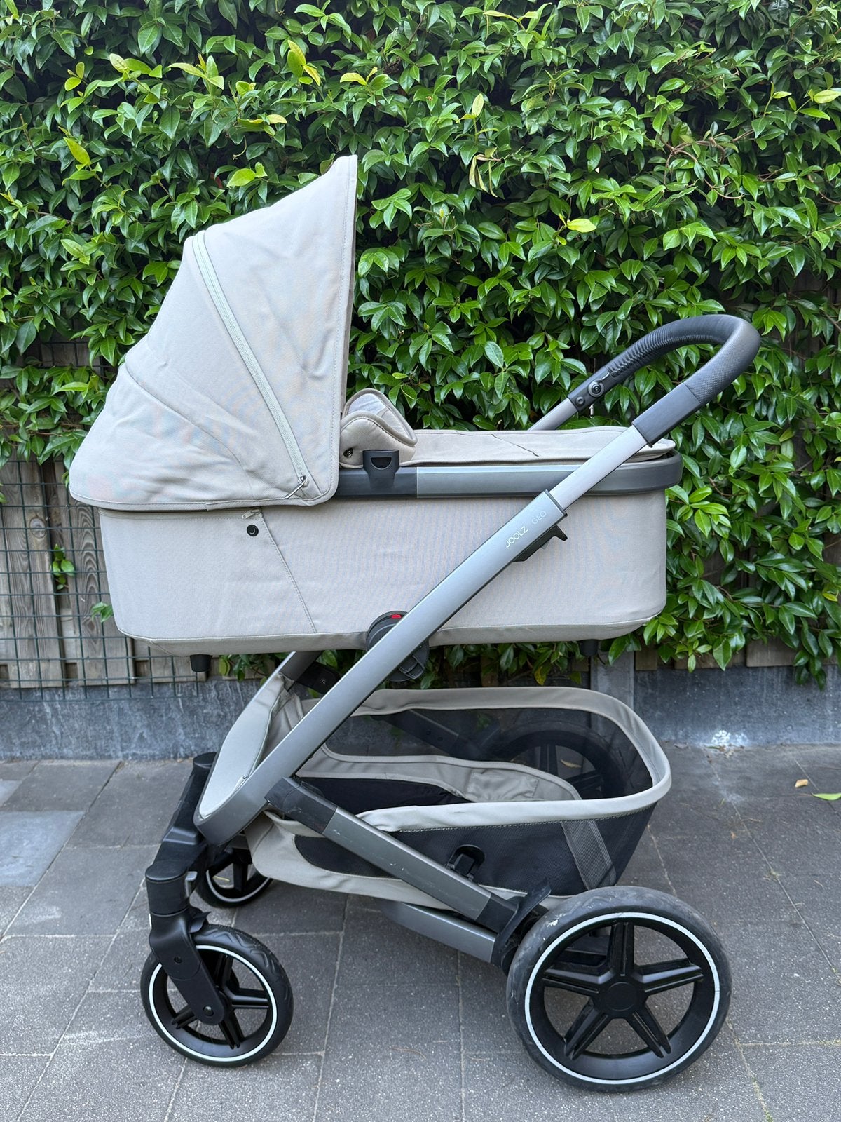 Complete set Joolz Geo3 mono Sage green met veel accessoires, Kinderen en Baby's, Kinderwagens en Combinaties, Zo goed als nieuw