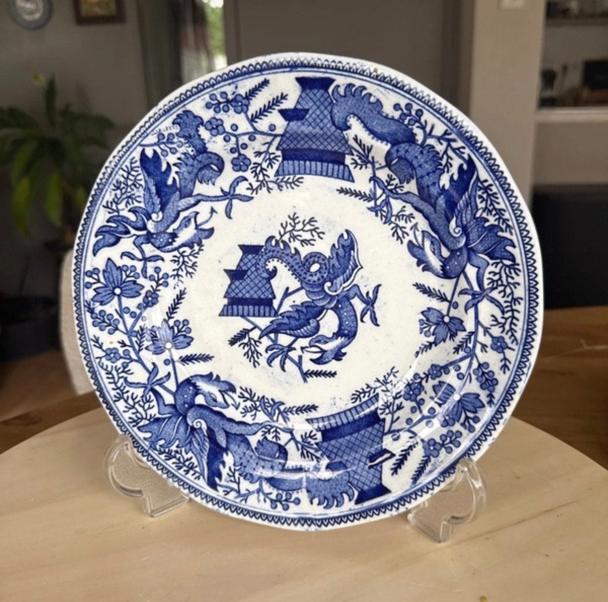 Antiek Maastricht Dragon bord - P. Regout & Co, Antiek en Kunst, Ophalen of Verzenden
