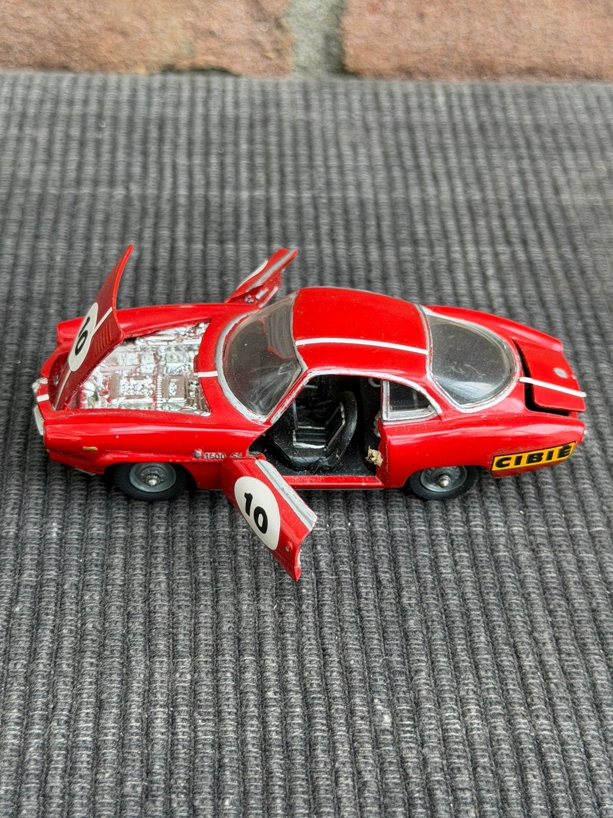 1:43 URSS Russisch Alfa Romeo Giulia SS, Ophalen of Verzenden, Gebruikt, Auto, Overige merken