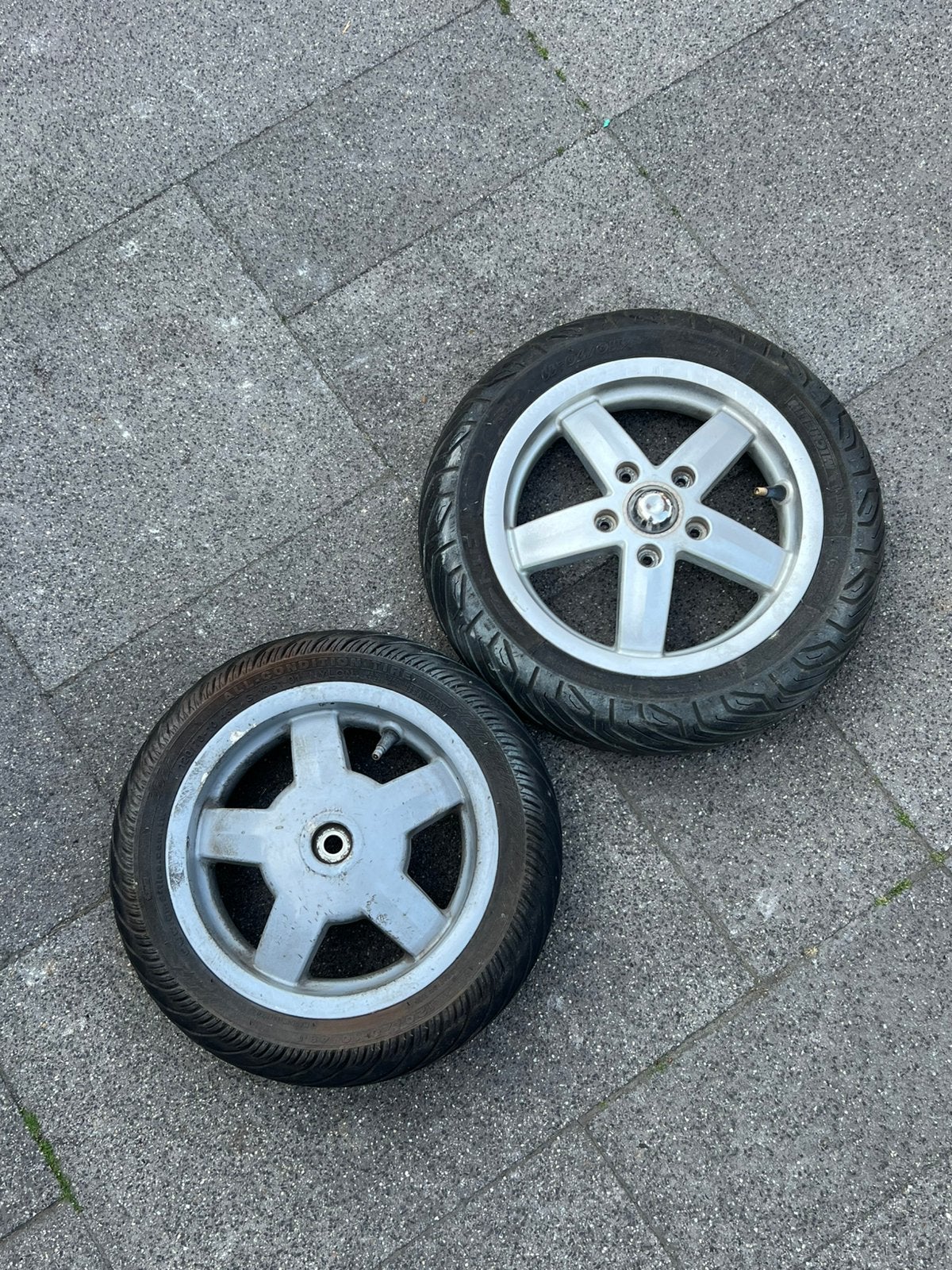 Vespa LX/S/LXV Velgenset grijs met goede band!, Ophalen of Verzenden, Zo goed als nieuw, Overige typen, Vespa