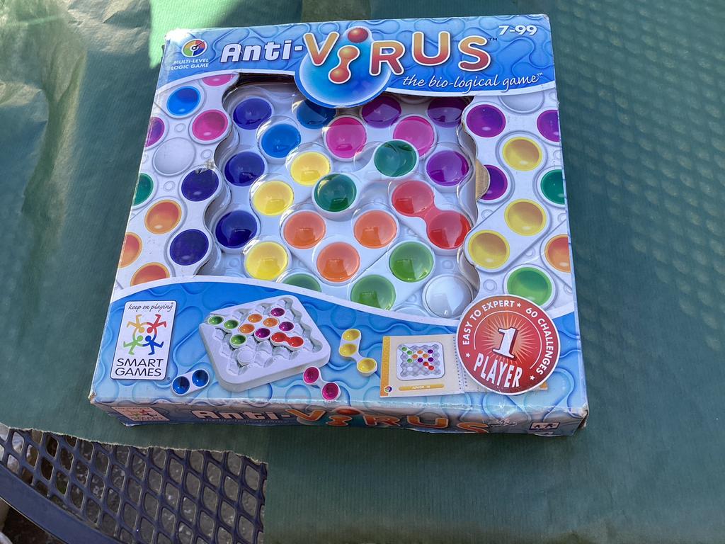 Anti-Virus: The Bio-Logical Game - SmartGames, Een of twee spelers, Ophalen of Verzenden, Gebruikt