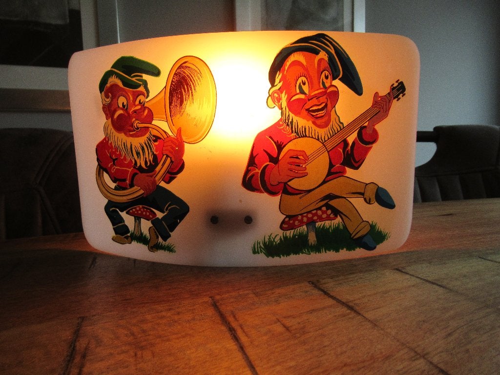 Vintage wandlampje bedlampje kinderlampje met 2 kabouters, Ophalen of Verzenden, Zo goed als nieuw, Lamp