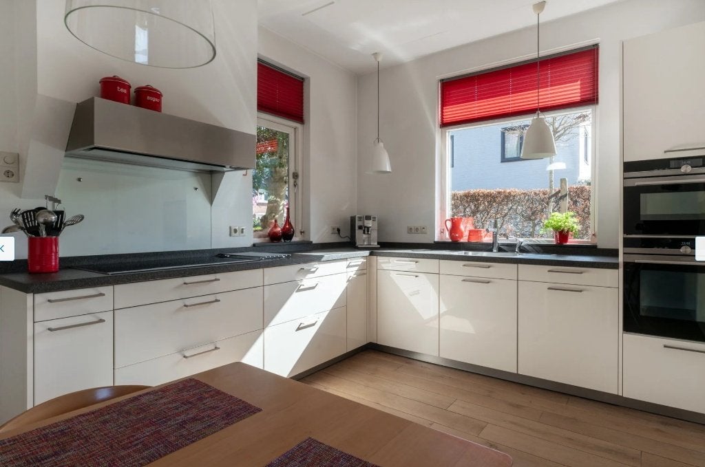Siematic keuken, Ophalen, Wit, Hoekkeuken, Graniet of Steen