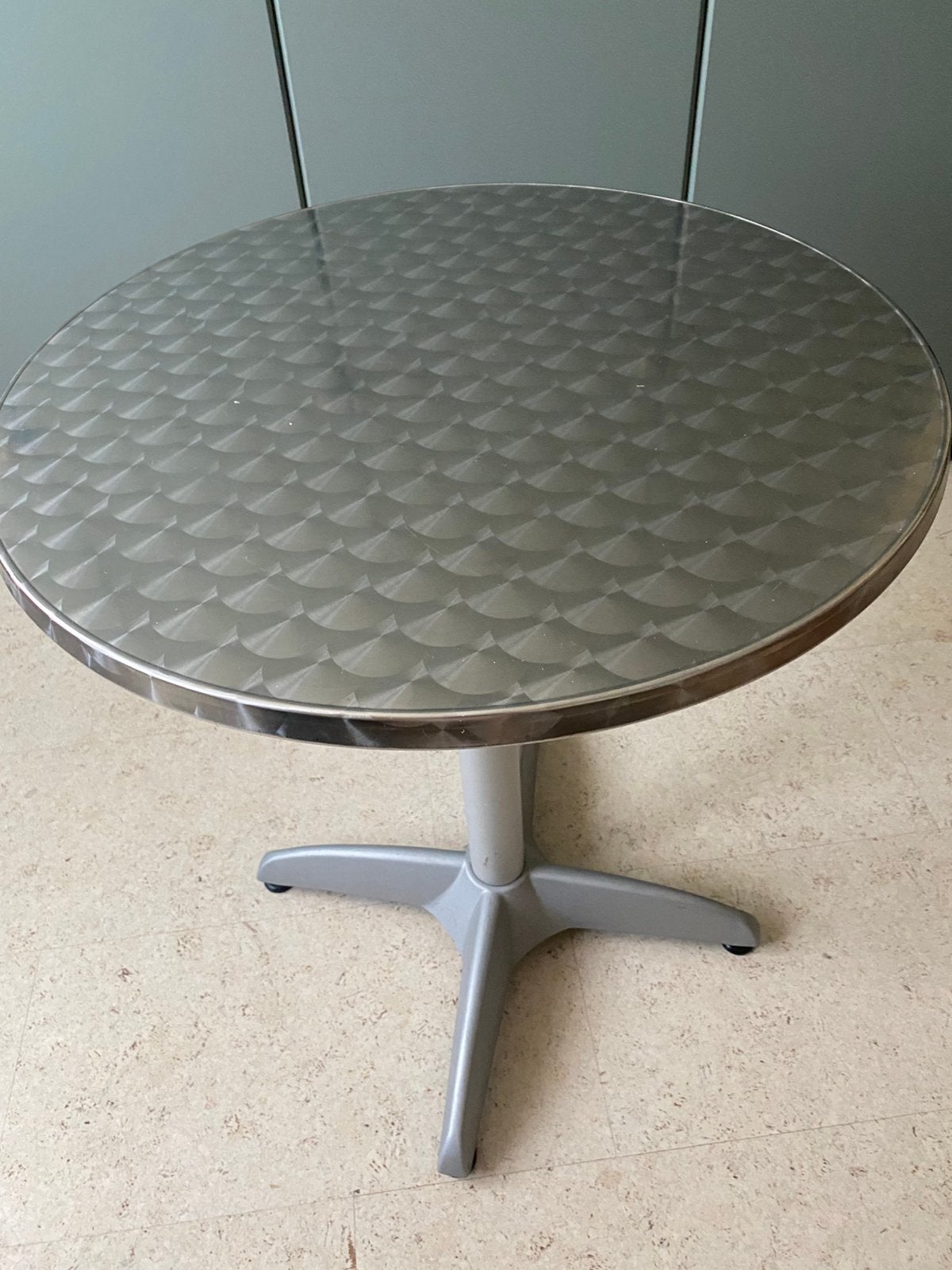 Bistro tafel rond 60 cm, grijs, Ophalen, Gebruikt, Metaal of Aluminium, Rond