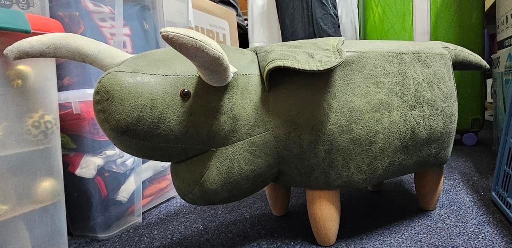Dino kruk groen met houten poten, Huis en Inrichting, Krukjes, Ophalen, Zo goed als nieuw, Hout