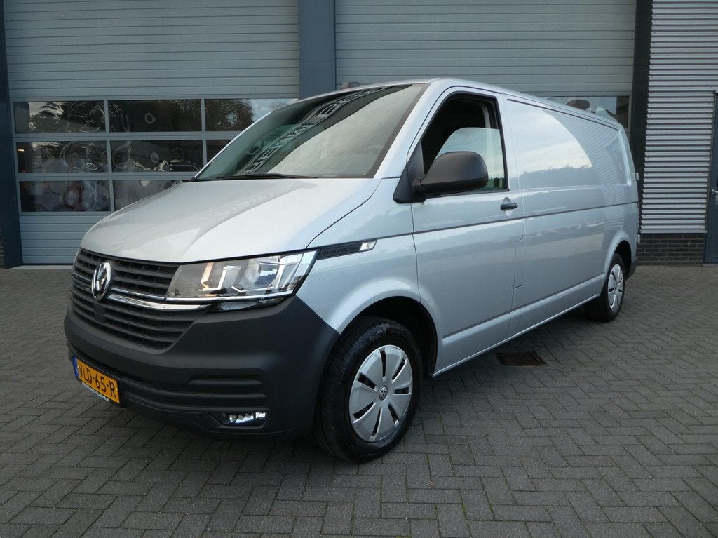 Volkswagen Transporter 2.0 TDI 150 pk L2H1 lang airco naviga, Voorwielaandrijving, Gebruikt, Euro 6, 4 cilinders