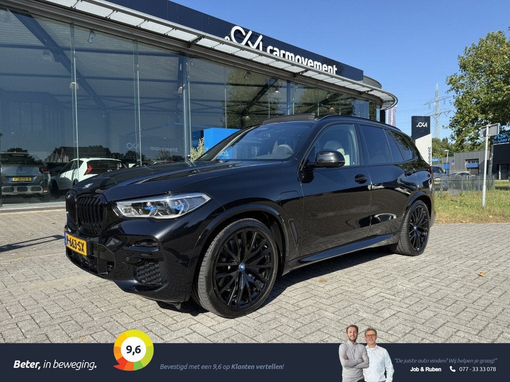 BMW X5 xDrive 45e PHEV High Executive M-Sport |Co-Pilot |Sky, Auto's, Dealer onderhouden, Verwarmde buitenspiegels, Gebruikt, 394 pk