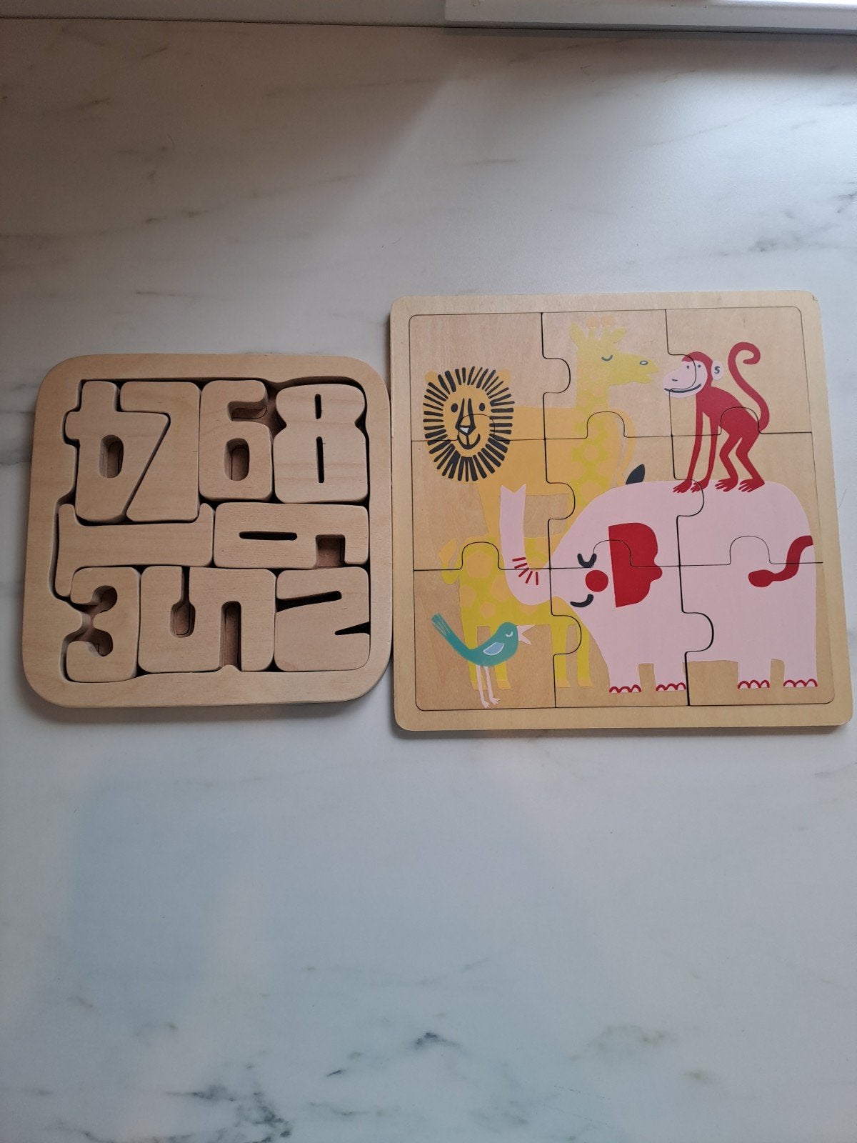 2 houten puzzels, 9 stukjes per puzzel, Ophalen of Verzenden, Zo goed als nieuw, Van hout, Minder dan 10 stukjes