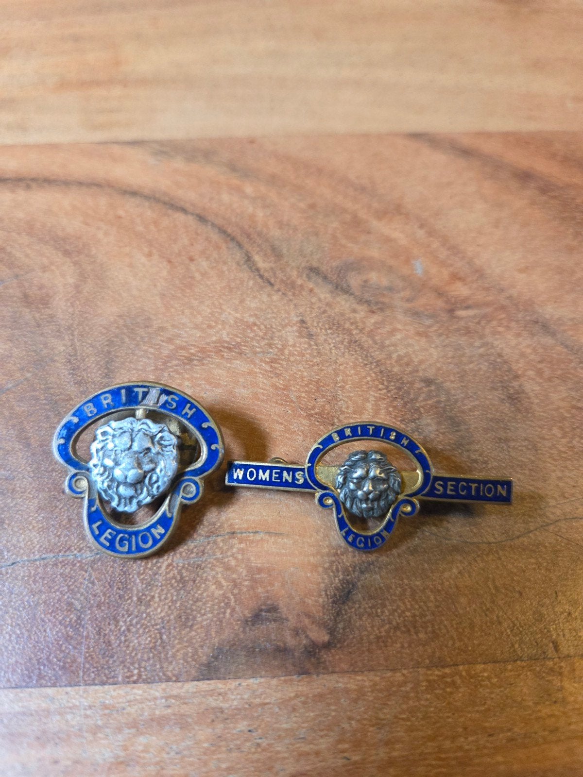 lapel pin british legion, Ophalen of Verzenden, Landmacht, Engeland, Embleem of Badge