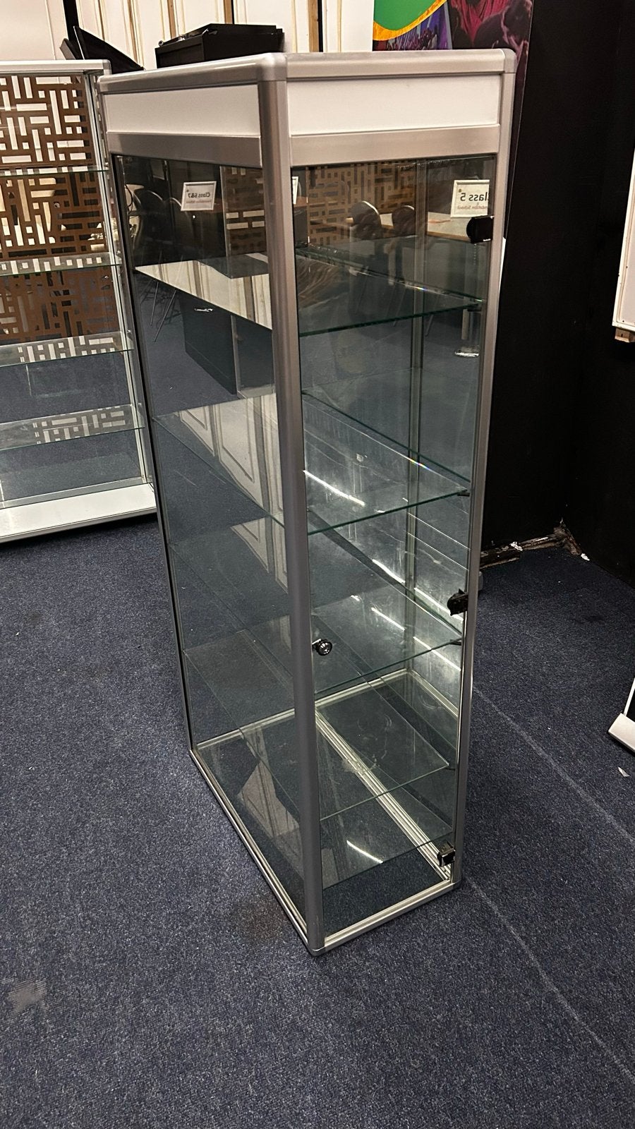 Glazen Vitrinekast met Achterwand, 4 Planken, met Slot, 150 tot 200 cm, 25 tot 50 cm, Met deur(en), 50 tot 100 cm