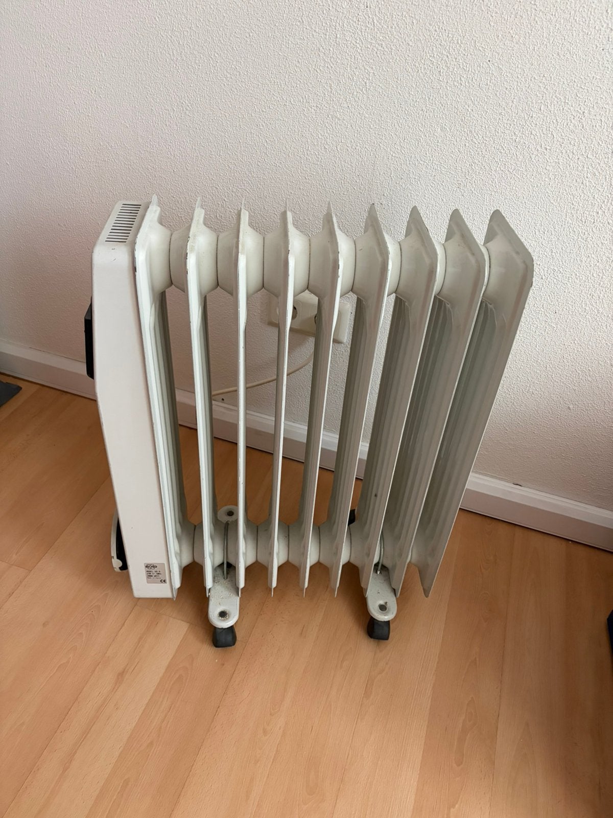 Goede bijverwarming, Doe-het-zelf en Verbouw, Ophalen, 30 tot 80 cm, Radiator, Minder dan 60 cm