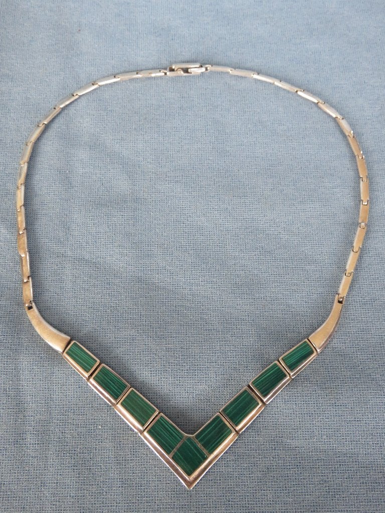 Halssieraad met malachiet steen in 925 zilver - 20e eeuw, Ophalen of Verzenden, Gebruikt, Zilver, Zilver