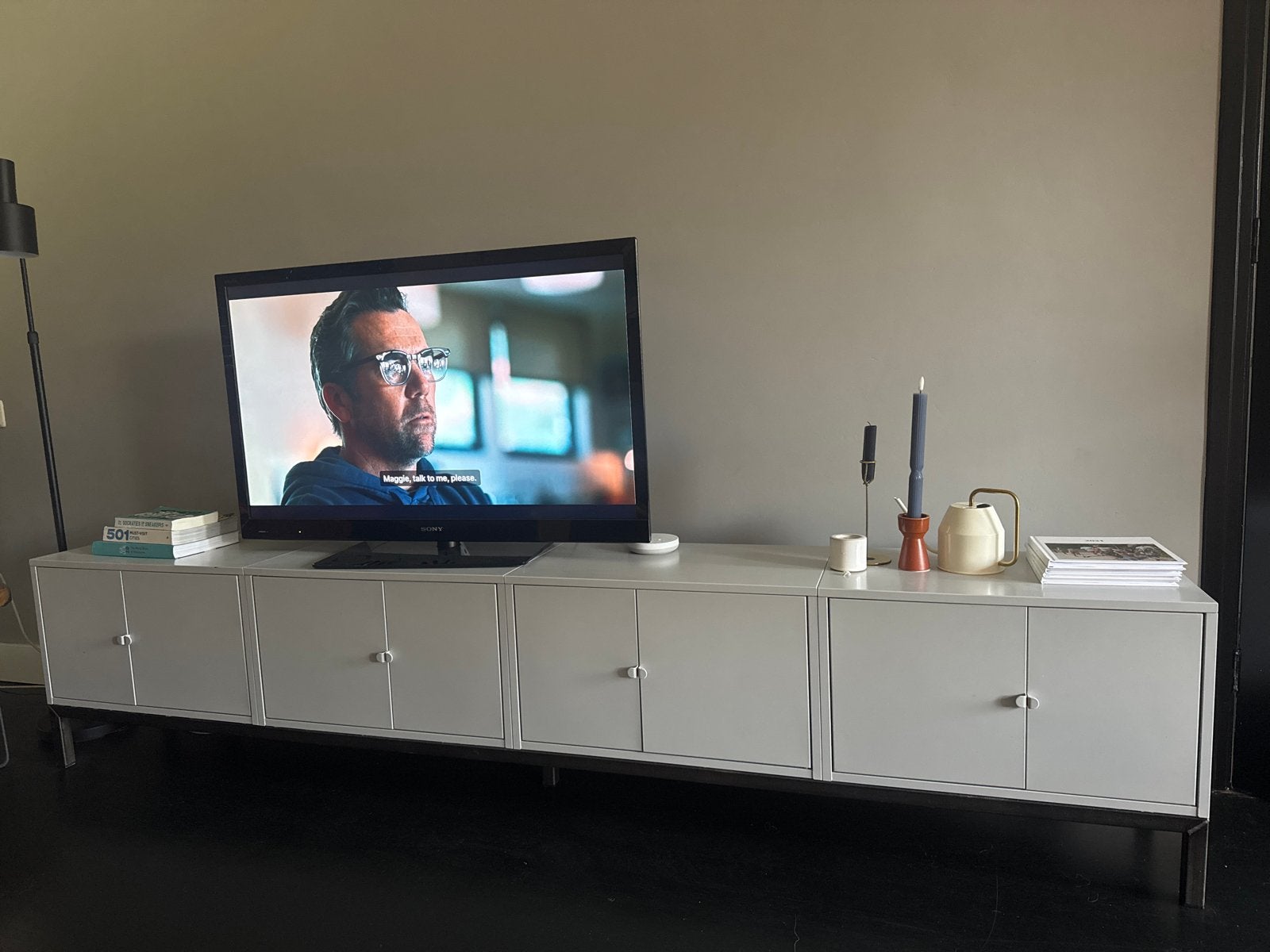 IKEA TV-kast met metalen onderstel, Gebruikt, Ophalen of Verzenden, 200 cm of meer, Minder dan 100 cm