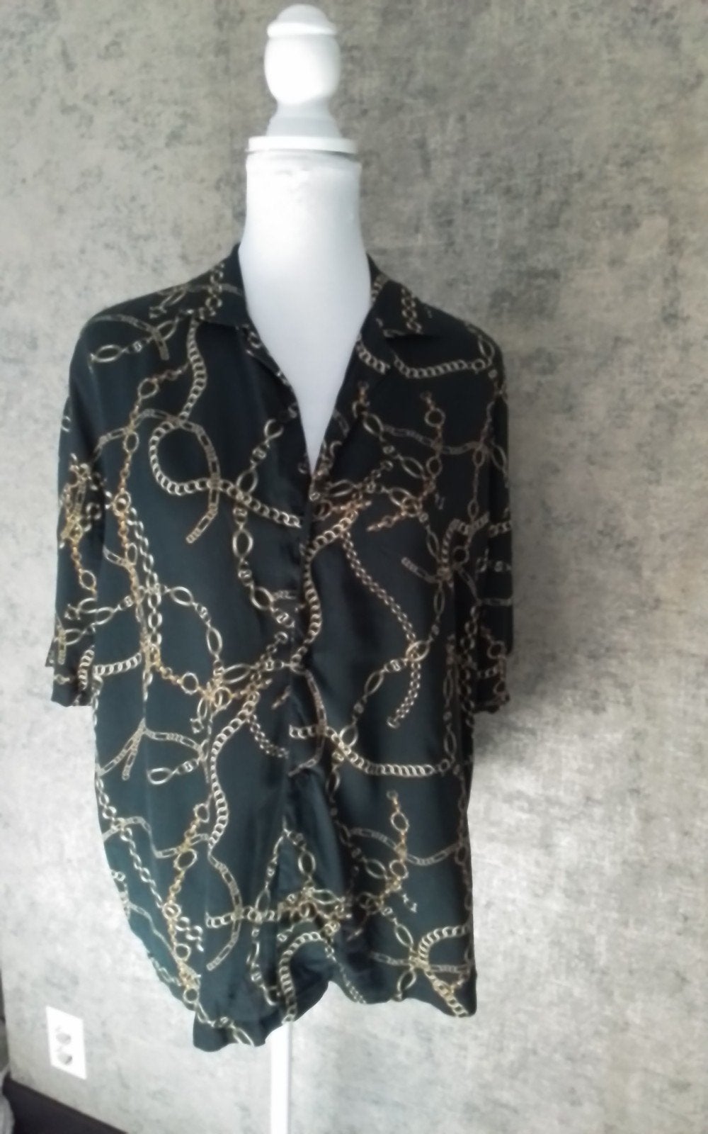 Pull & Bear blouse met kettingprint, Pull & Bear, Ophalen of Verzenden, Zo goed als nieuw, Zwart