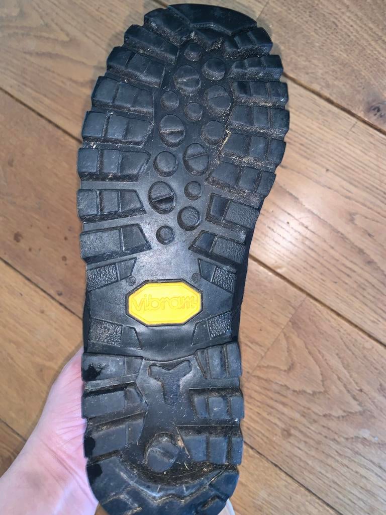 Zwarte Meindl  wandelschoenen met vibram zool maat 40 zgan, Ophalen of Verzenden, Zo goed als nieuw, Schoenen