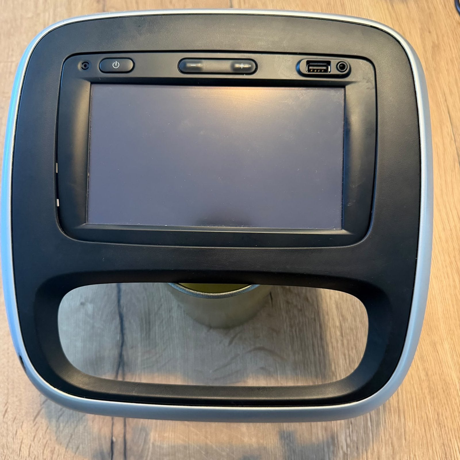 Autoradio Renault Trafic en Opel Vivaro, Ophalen, Gebruikt
