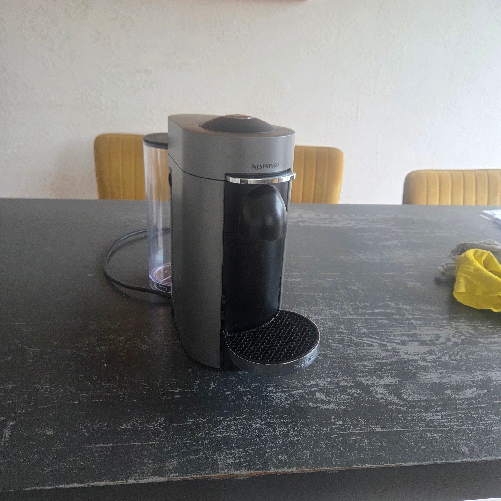 Nespresso Vertuo Next, Witgoed en Apparatuur, Ophalen, Gebruikt, Koffiemachine, 1 kopje