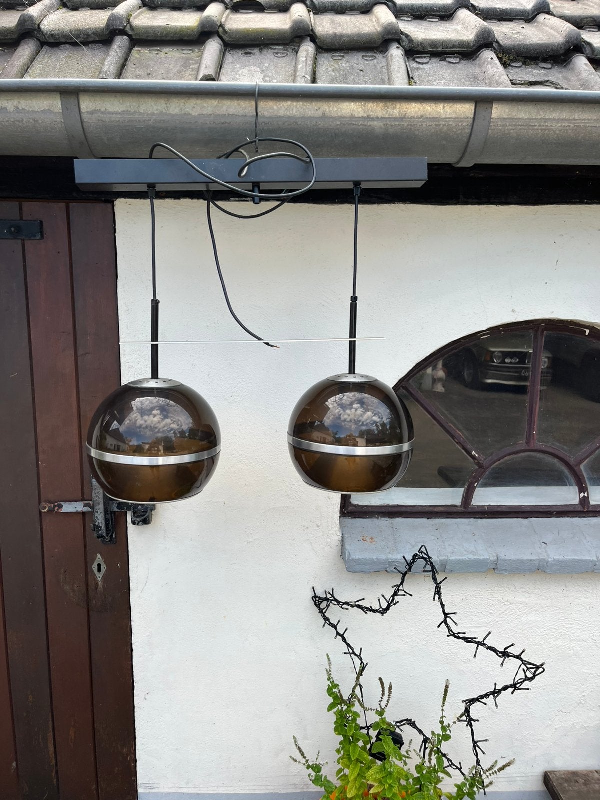 Dijkstra hanglamp 2 bollen plexiglas/ kunststof jaren 60-70, Gebruikt, E27 (groot), Ophalen of Verzenden, Midcentury space age vintage retro jaren 60-70
