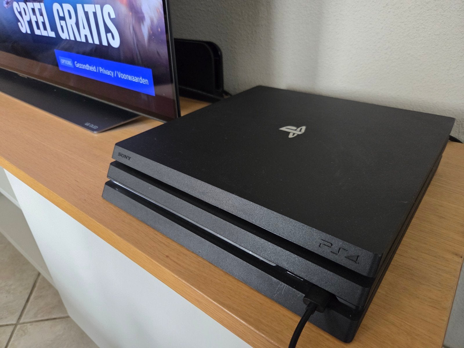 Playstation 4 PRO, Spelcomputers en Games, Ophalen of Verzenden, Zo goed als nieuw, 1 TB, Met 1 controller