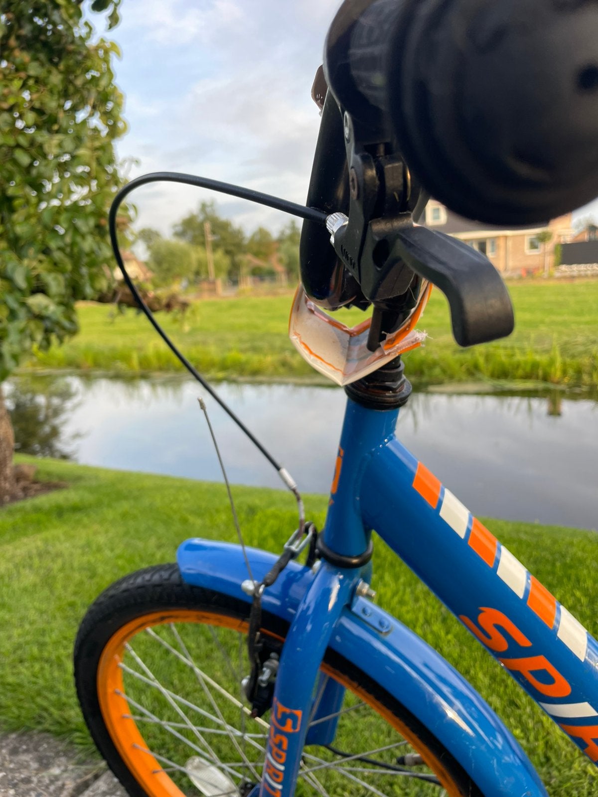 Een prachtige spirit rocket jongensfiets wrschl 18 inch, Fietsen en Brommers, Ophalen, Zo goed als nieuw, Terugtraprem, 16 tot 20 inch